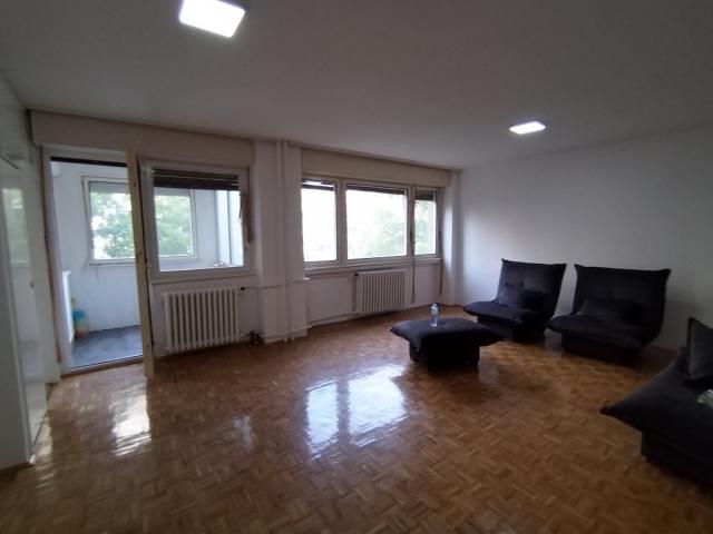 NOVI SAD - BULEVAR - 74. 00 m2