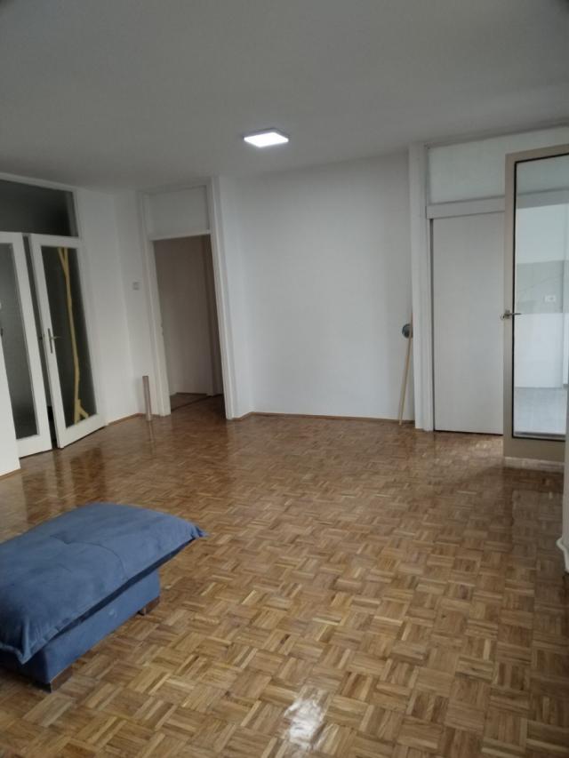 NOVI SAD - BULEVAR - 74. 00 m2