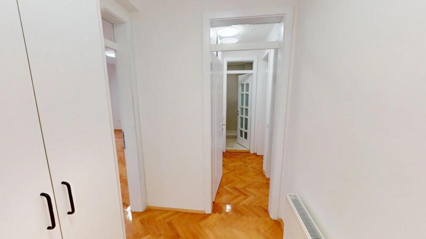 NOVI SAD - CENTAR - 70. 00 m2