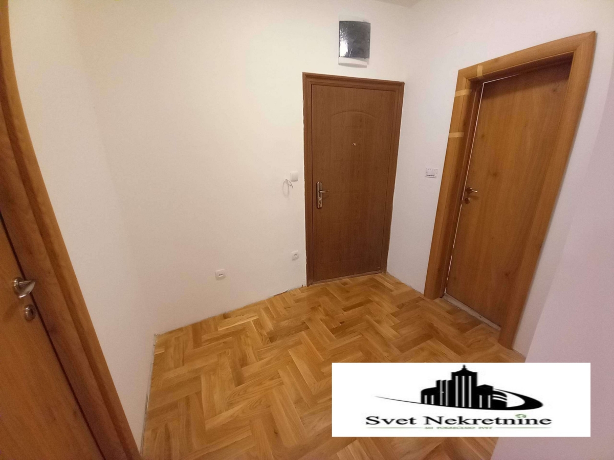 NOVI SAD - BULEVAR - 41. 00 m2