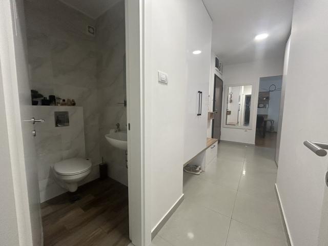 NOVI SAD - BULEVAR - 75. 00 m2