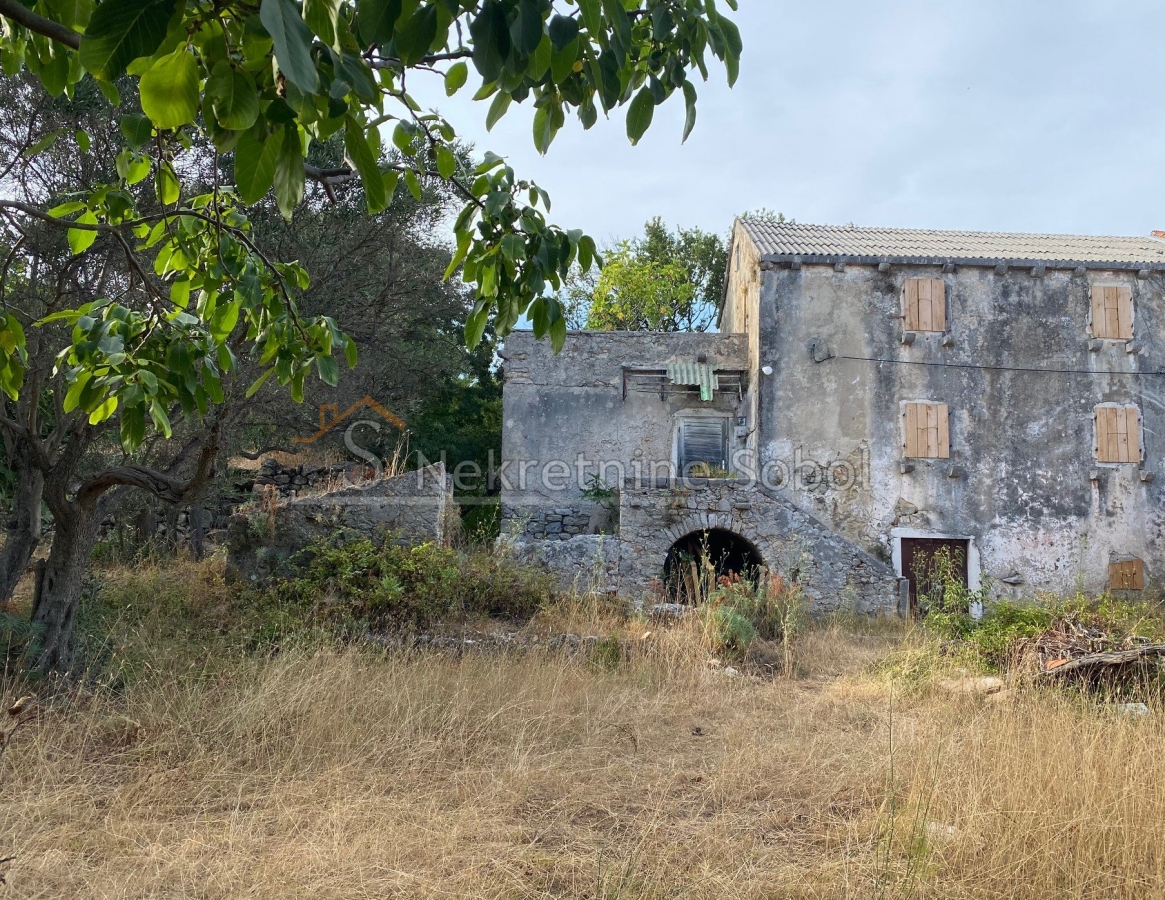 Nerezine, Otok Lošinj - Građevinsko, 2040 m2