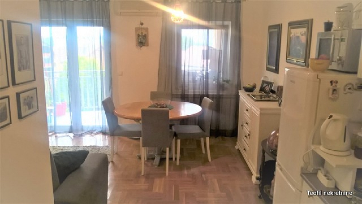 ZEMUN ZEMUN - ALTINA 60m2 , (L) , 89900e