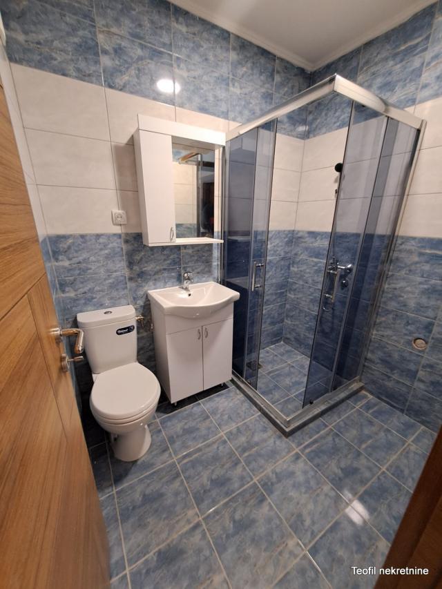 ZEMUN ZEMUN - ALTINA 43m2 , (L) , 77400e