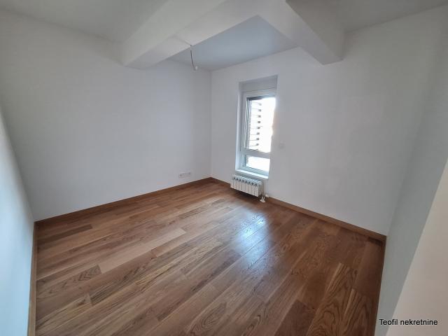 NOVI BEOGRAD TOŠIN BUNAR 104m2 , (T) , 326464e