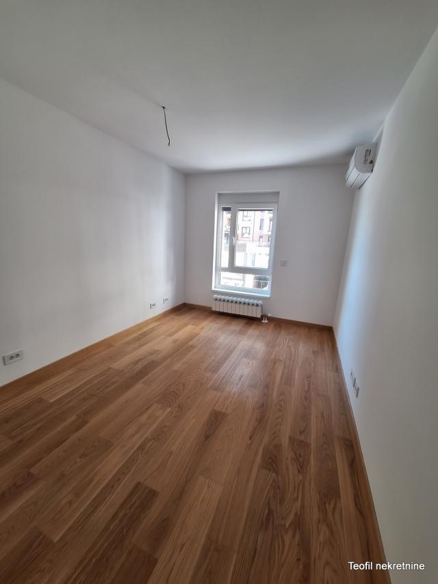 NOVI BEOGRAD TOŠIN BUNAR 104m2 , (T) , 326464e