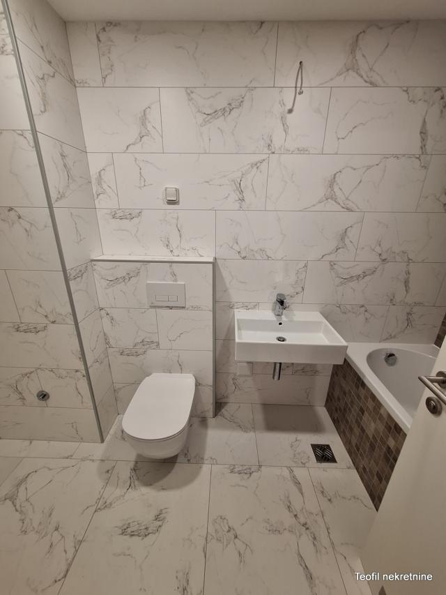 NOVI BEOGRAD TOŠIN BUNAR 104m2 , (T) , 326464e