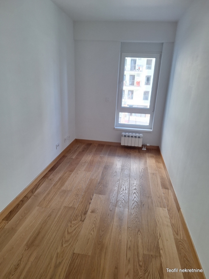 NOVI BEOGRAD TOŠIN BUNAR 84m2 , (2T) , 302256e