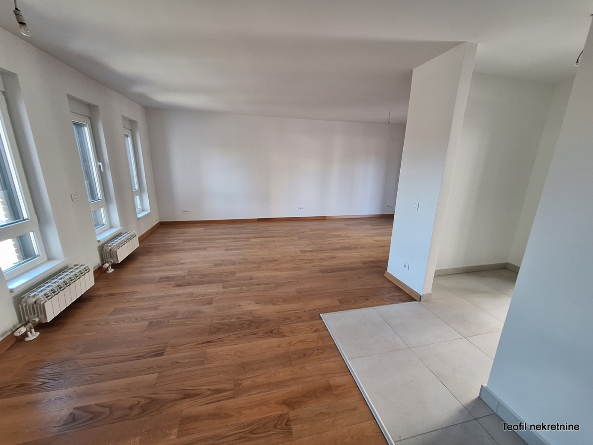 NOVI BEOGRAD TOŠIN BUNAR 84m2 , (2T) , 302256e