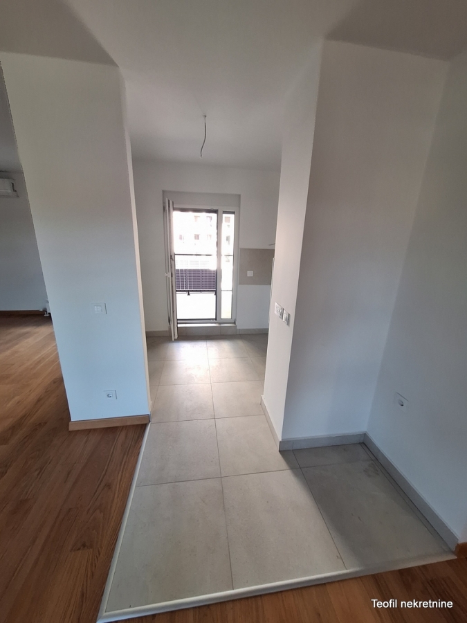 NOVI BEOGRAD TOŠIN BUNAR 84m2 , (2T) , 302256e