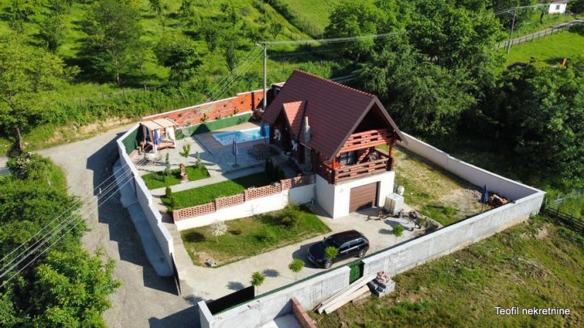 LAZAREVAC BRAJKOVAC 92m2 , 55+35+40 , 230000e