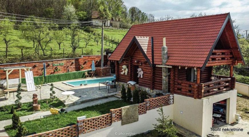 LAZAREVAC BRAJKOVAC 92m2 , 55+35+40 , 230000e