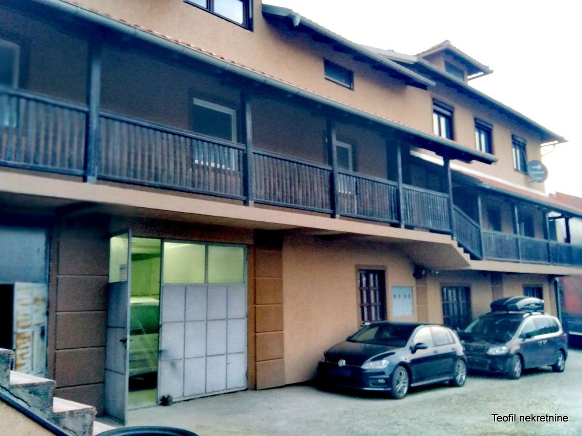 LAZAREVAC LAZAREVAC 660m2 , (2T) , 545000e