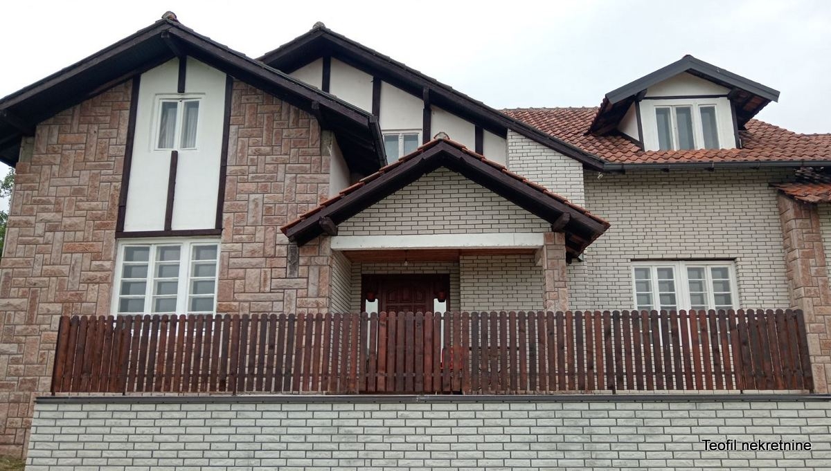 LAZAREVAC LJIG 479m2 , 127000e