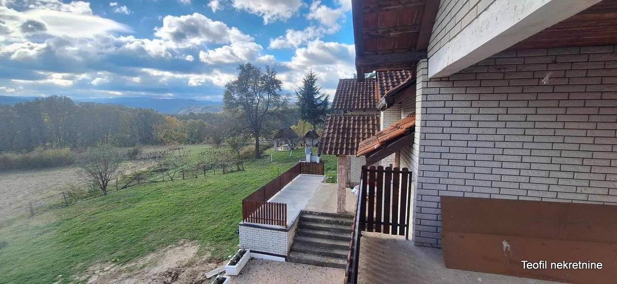 LAZAREVAC LJIG 479m2 , 127000e