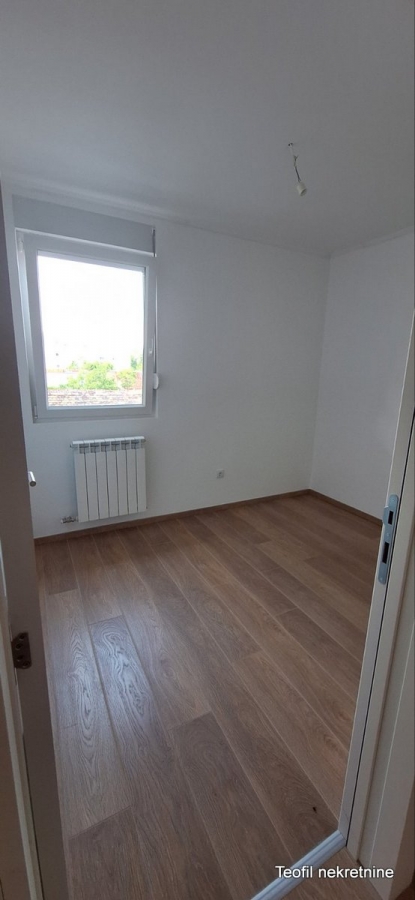 ZEMUN ZEMUN 56m2 , (T) , 148000e