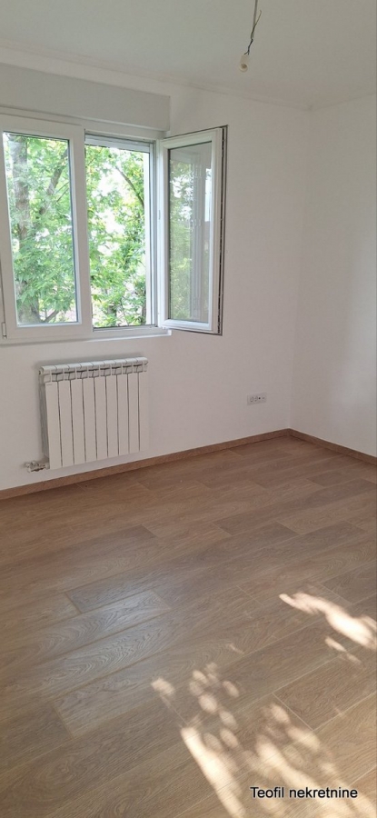 ZEMUN ZEMUN 56m2 , (T) , 148000e