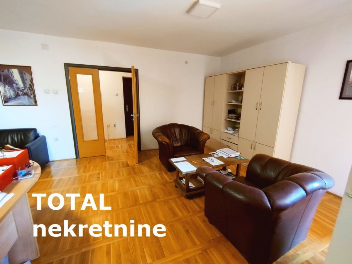 3. 5 Troiposoban stan NOVI SAD, 179630€