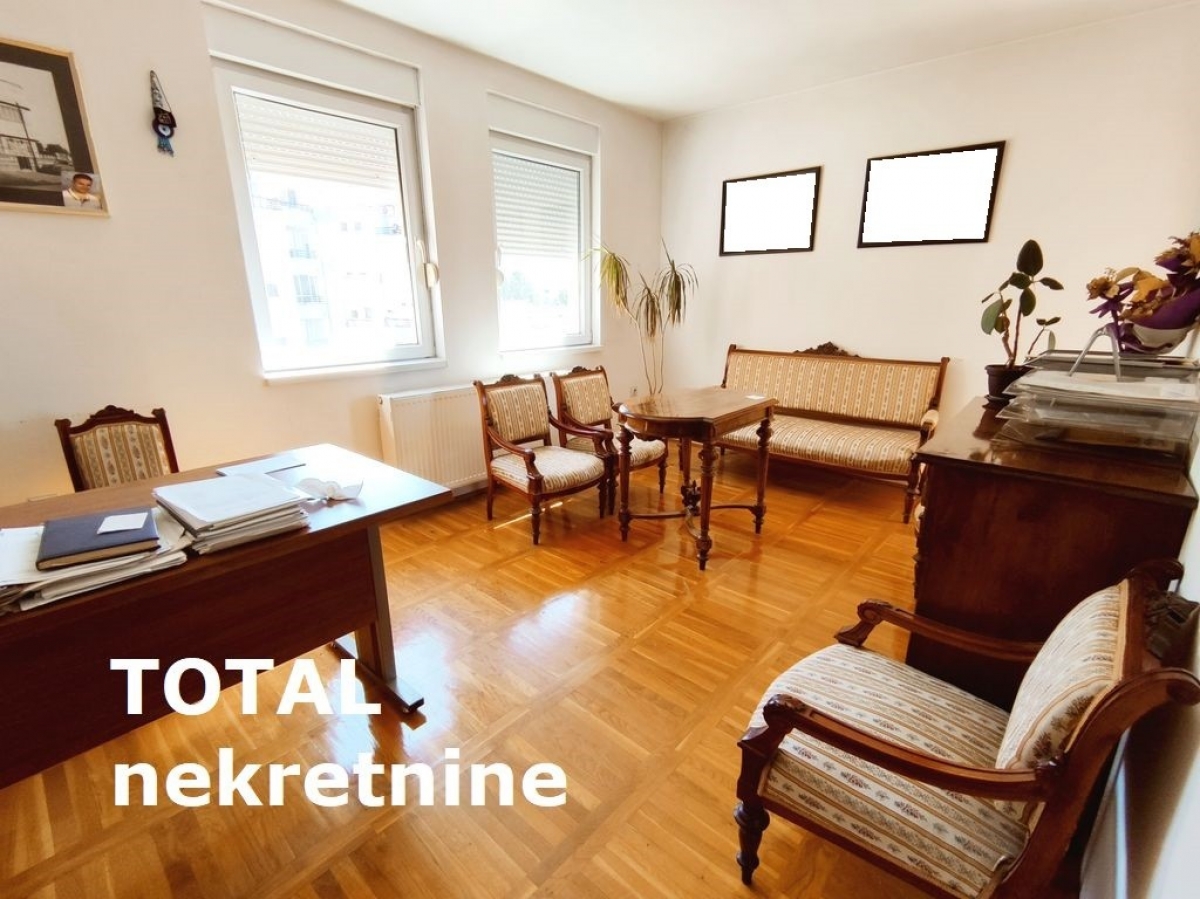 3. 5 Troiposoban stan NOVI SAD, 179630€