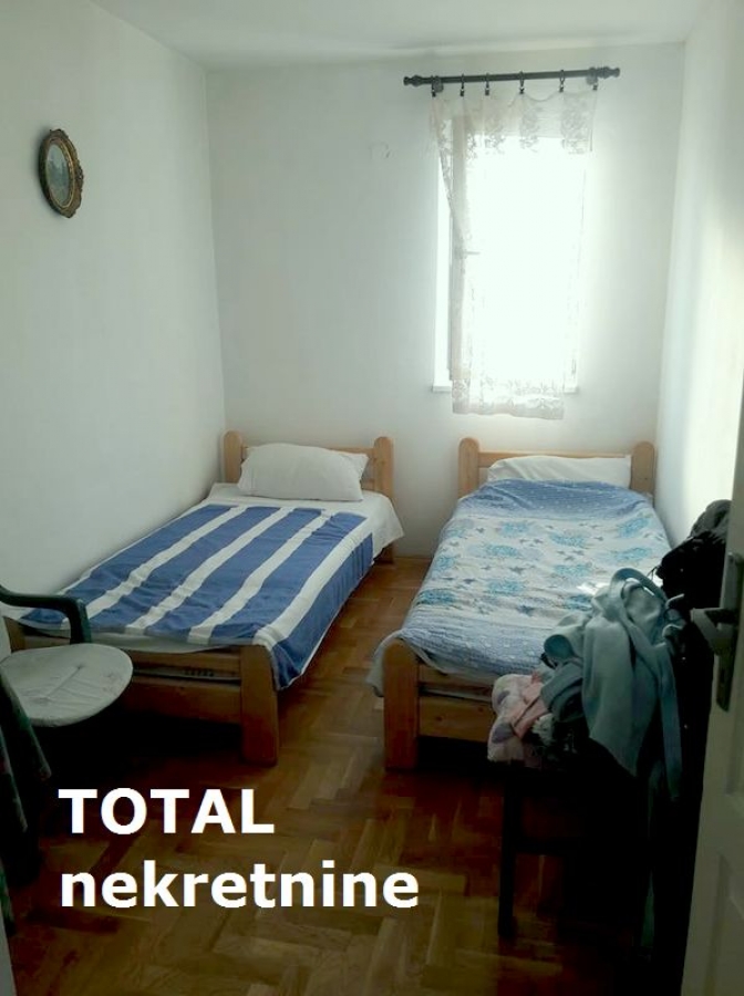 3 Trosoban stan NOVI SAD, 206000€