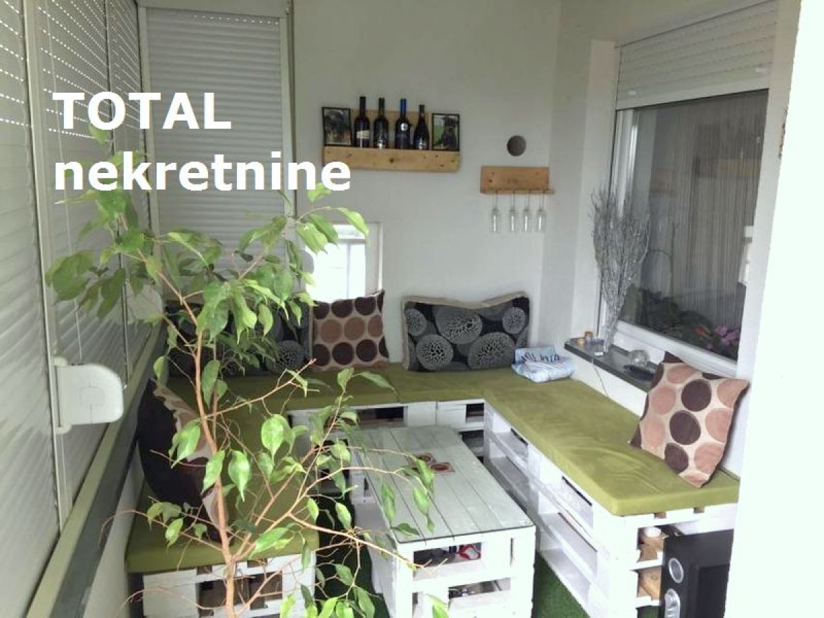 4 Četvorosoban stan NOVI SAD, 236900€