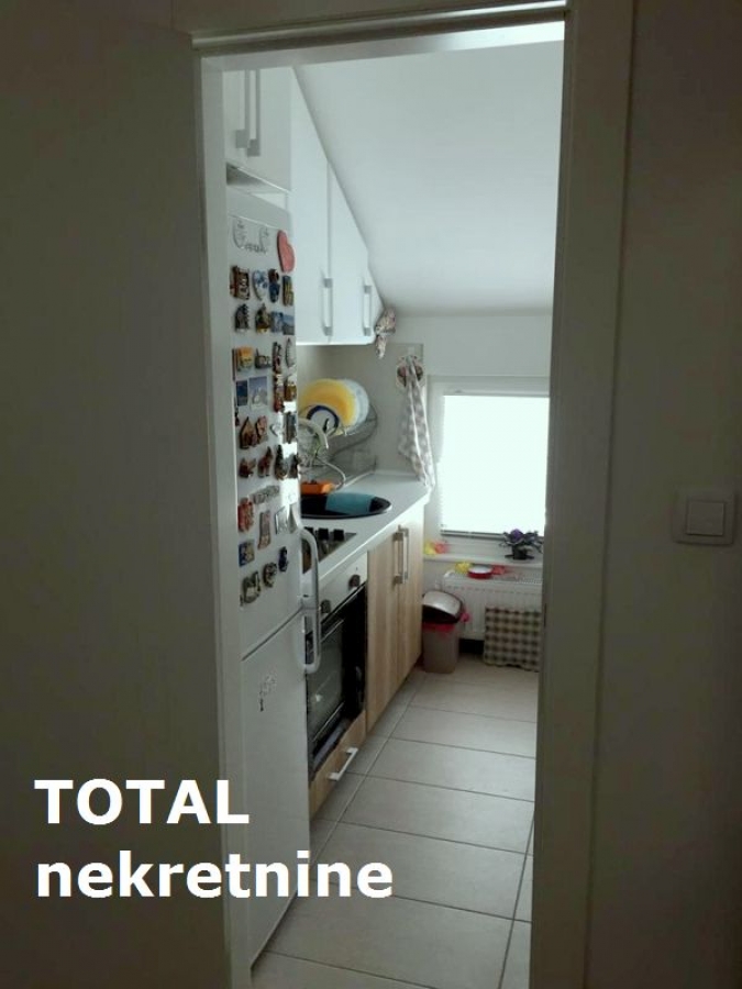 4 Četvorosoban stan NOVI SAD, 236900€