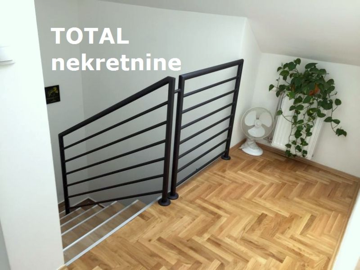 4 Četvorosoban stan NOVI SAD, 236900€