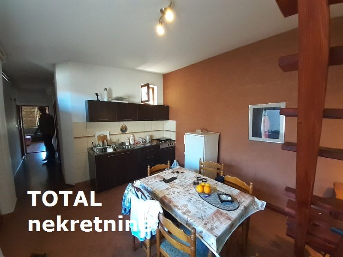 2 Dvosoban stan NOVI SAD, 154500€