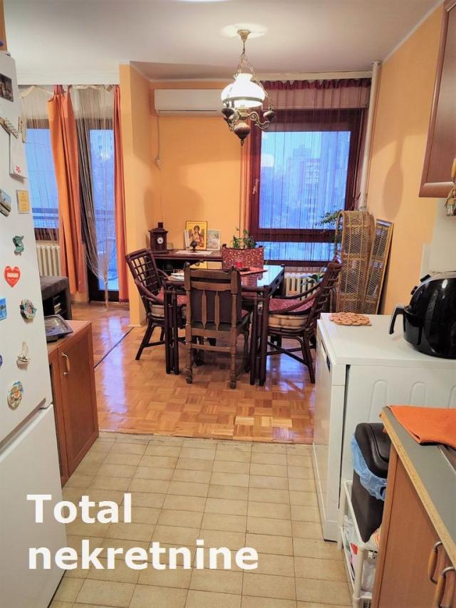 2. 5 Dvoiposoban stan NOVI SAD, 162740€