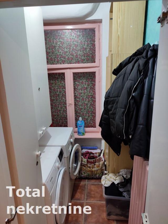 2. 5 Dvoiposoban stan NOVI SAD, 133900€