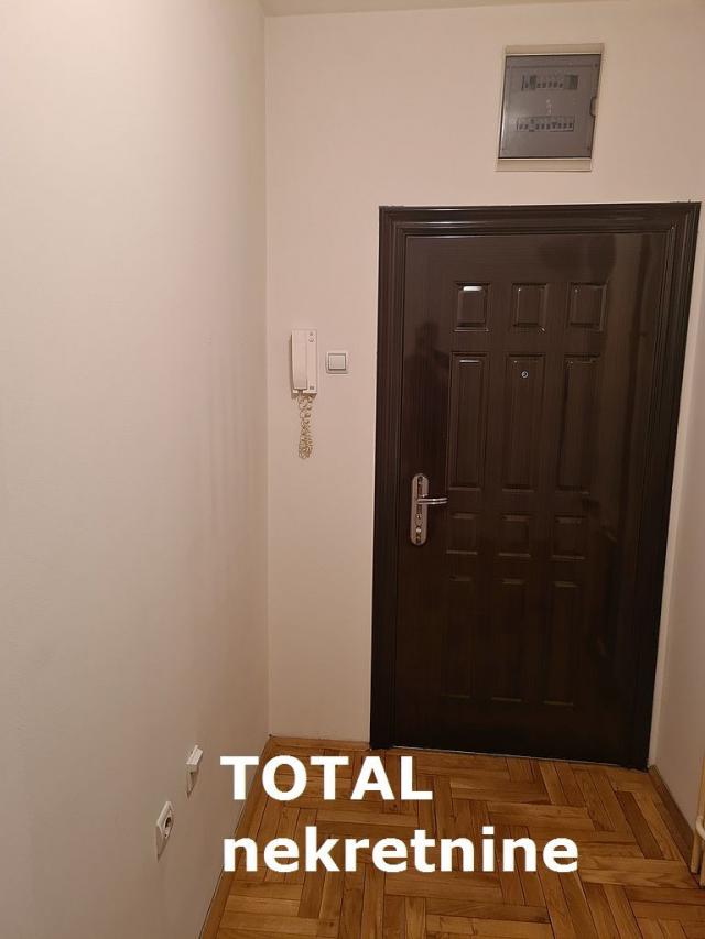 3 Trosoban stan NOVI SAD, 135960€