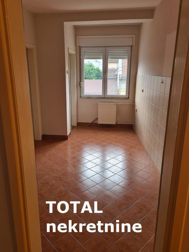 3 Trosoban stan NOVI SAD, 135960€