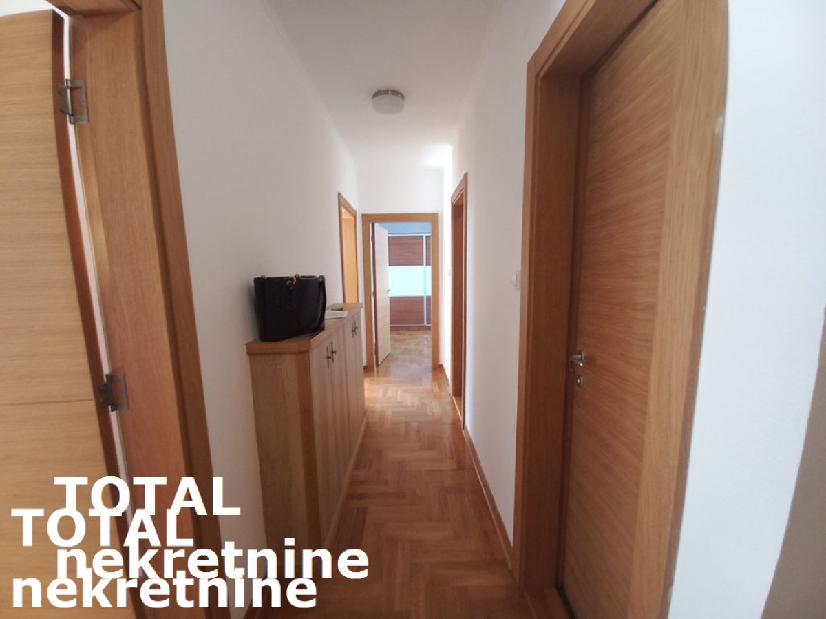 3 Trosoban stan NOVI SAD, 185400€