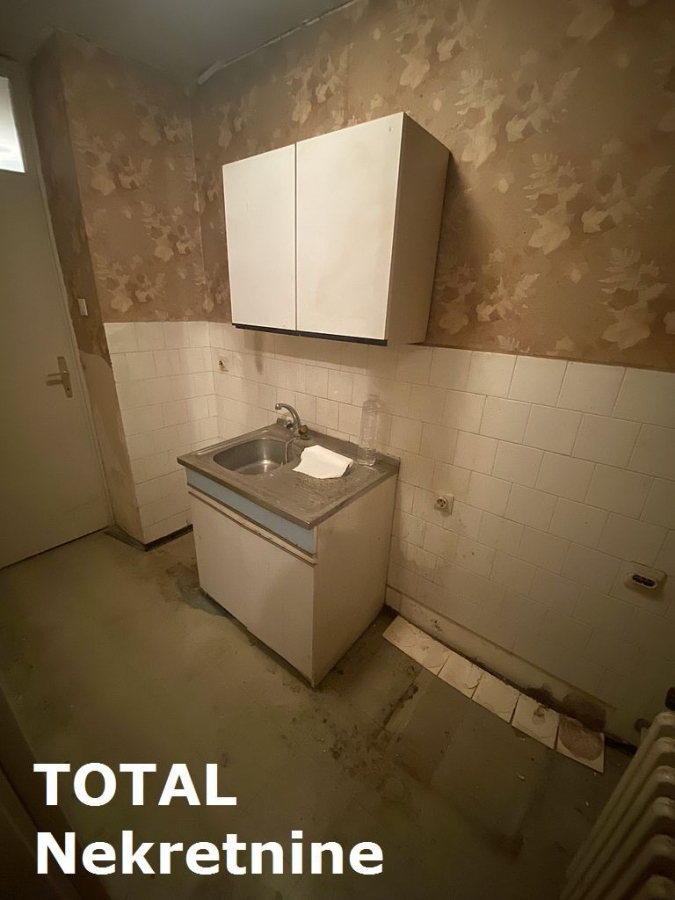 1. 5 Jednoiposoban stan NOVI SAD, 144200€