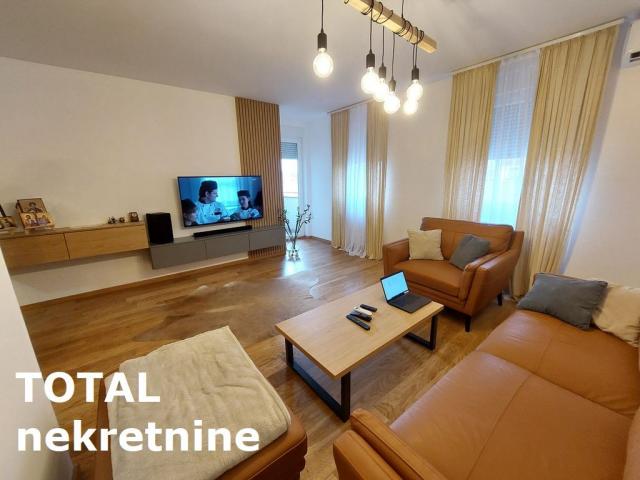 4 Četvorosoban stan NOVI SAD, 247200€