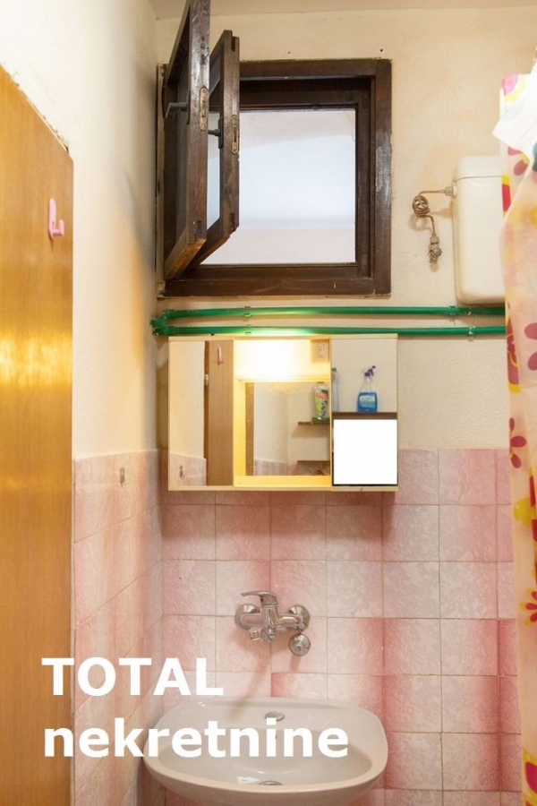 3 Trosoban stan PETROVARADIN, 149350€