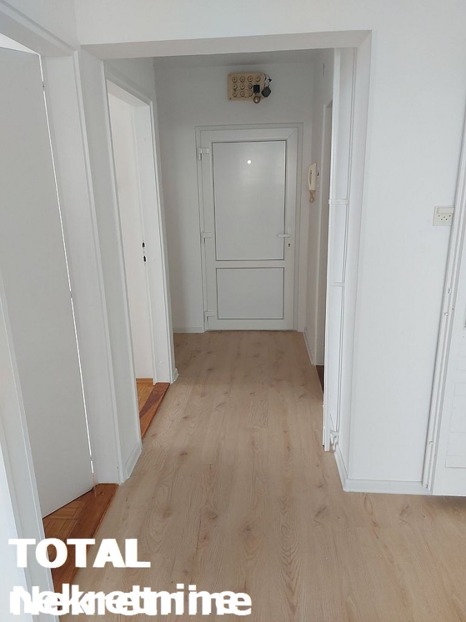 3 Trosoban stan NOVI SAD, 126690€