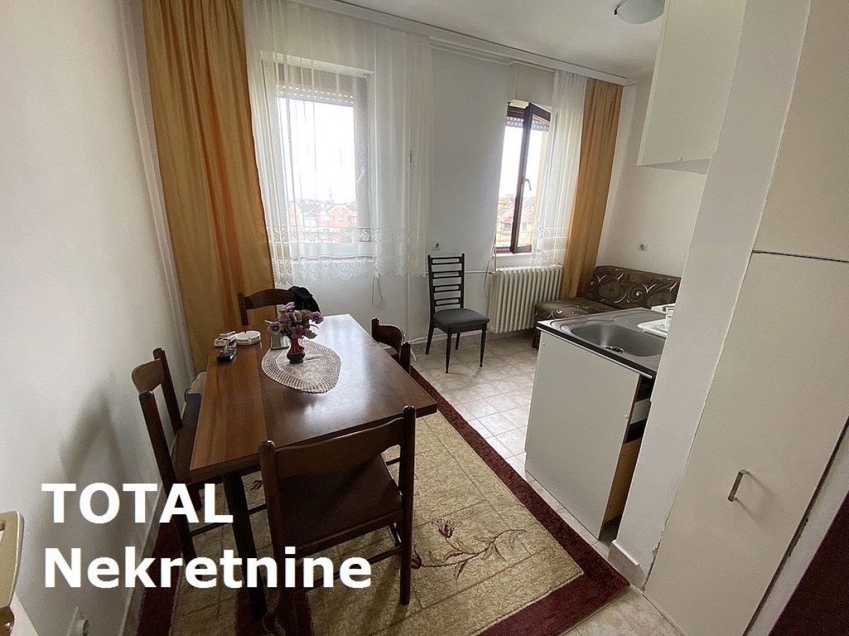 1 Jednosoban stan NOVI SAD, 72600€