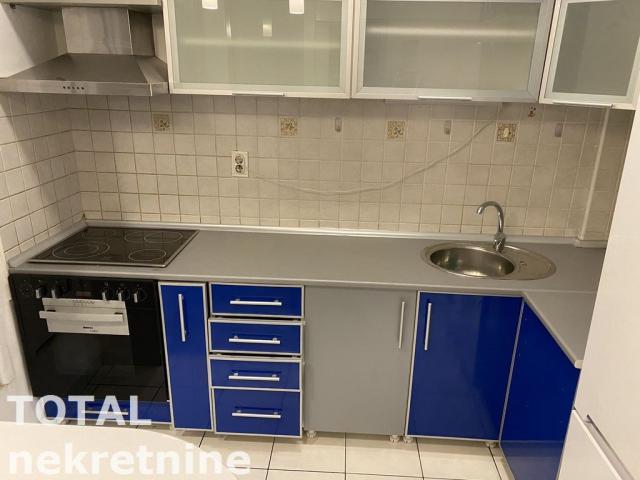 2 Dvosoban stan NOVI SAD, 103000€