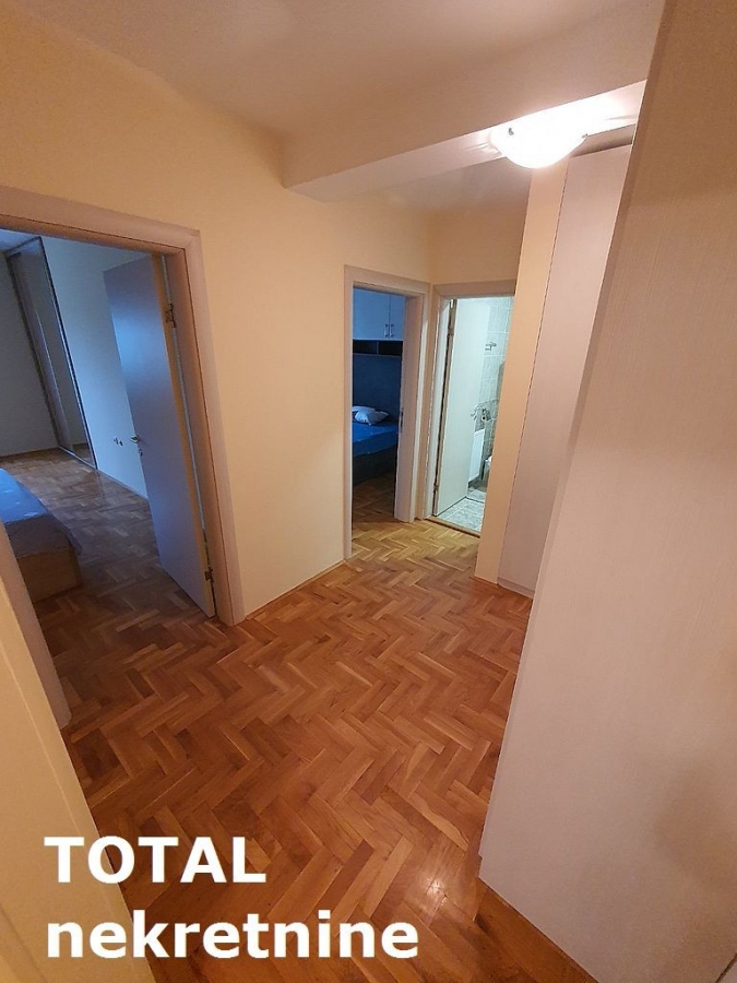 3. 5 Troiposoban stan NOVI SAD, 236900€