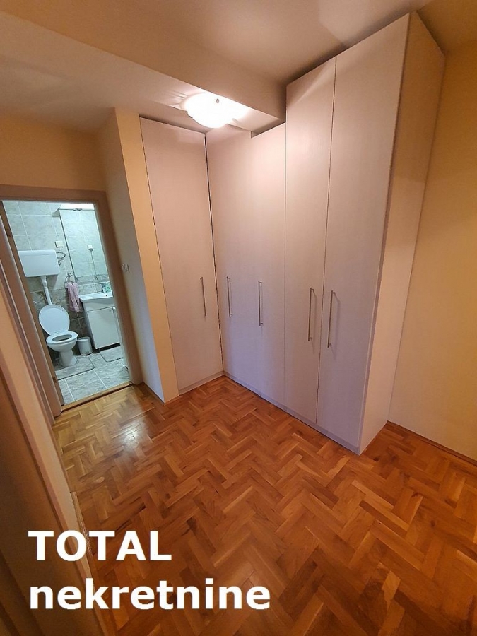 3. 5 Troiposoban stan NOVI SAD, 236900€