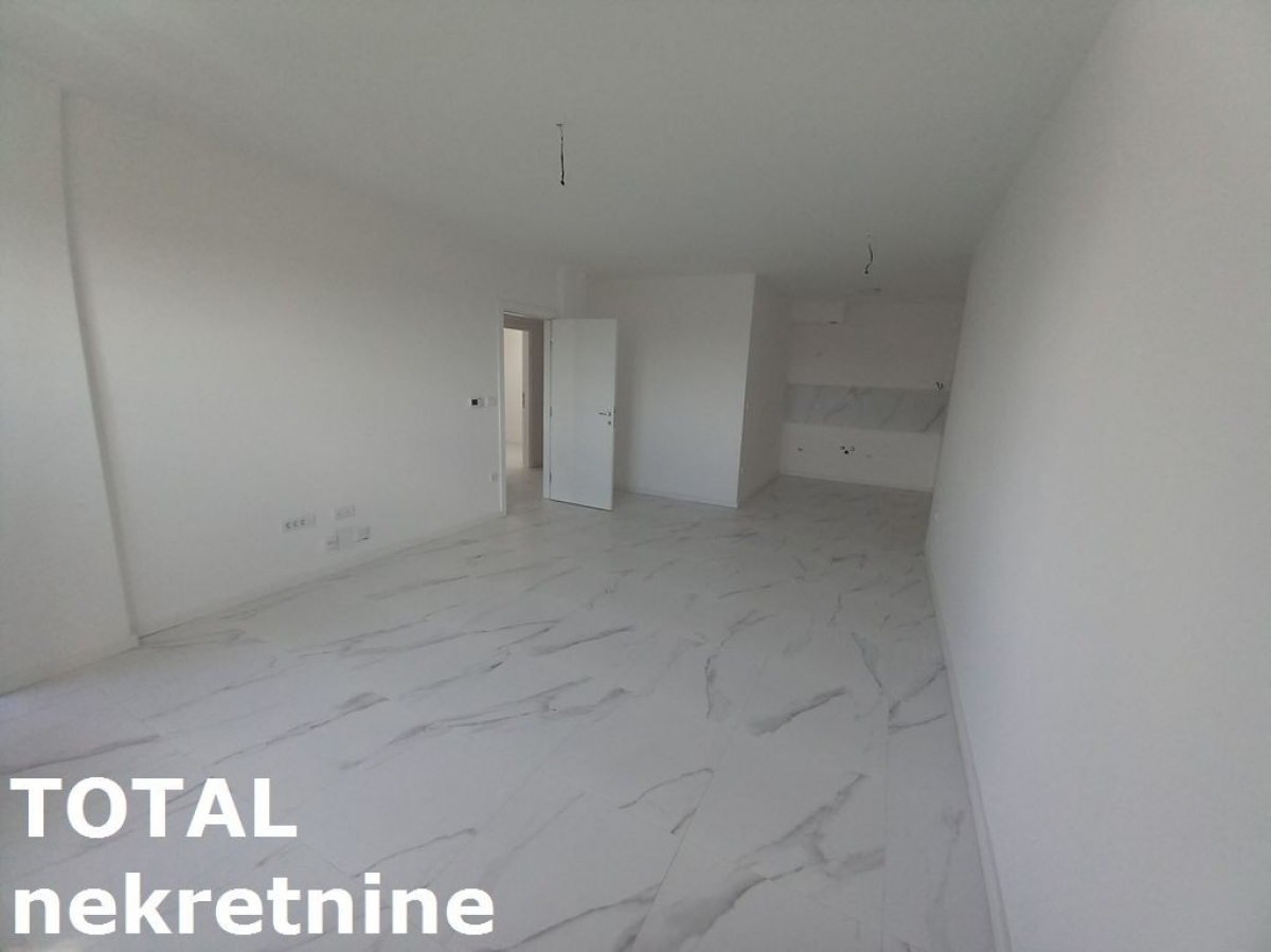 3 Trosoban stan NOVI SAD, 156560€