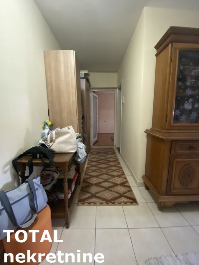 2 Dvosoban stan NOVI SAD, 103000€