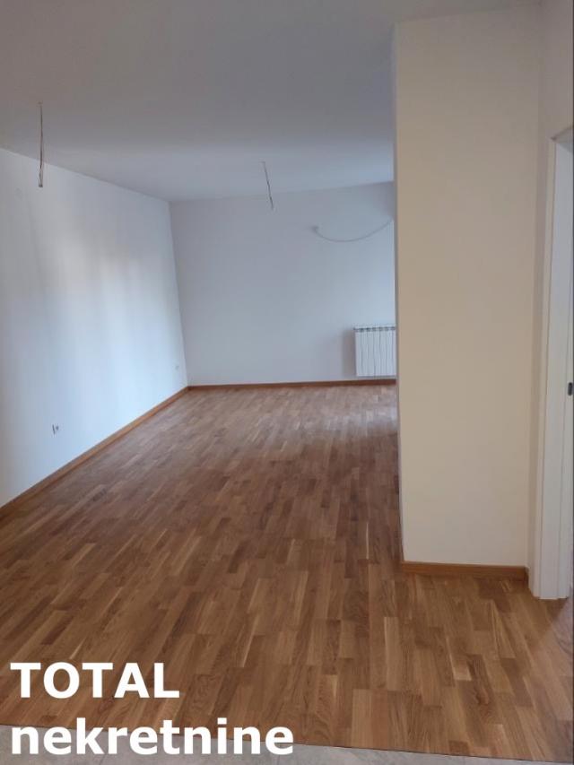 2 Dvosoban stan NOVI SAD, 113300€