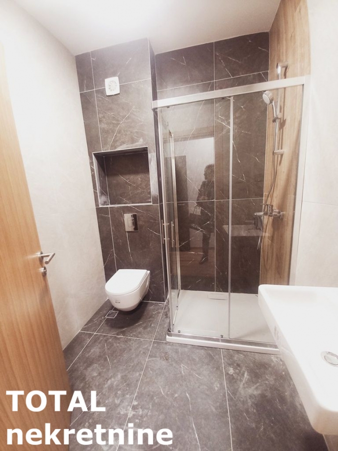 3 Trosoban stan NOVI SAD, 239780€