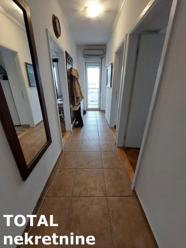 2. 5 Dvoiposoban stan NOVI SAD, 126690€