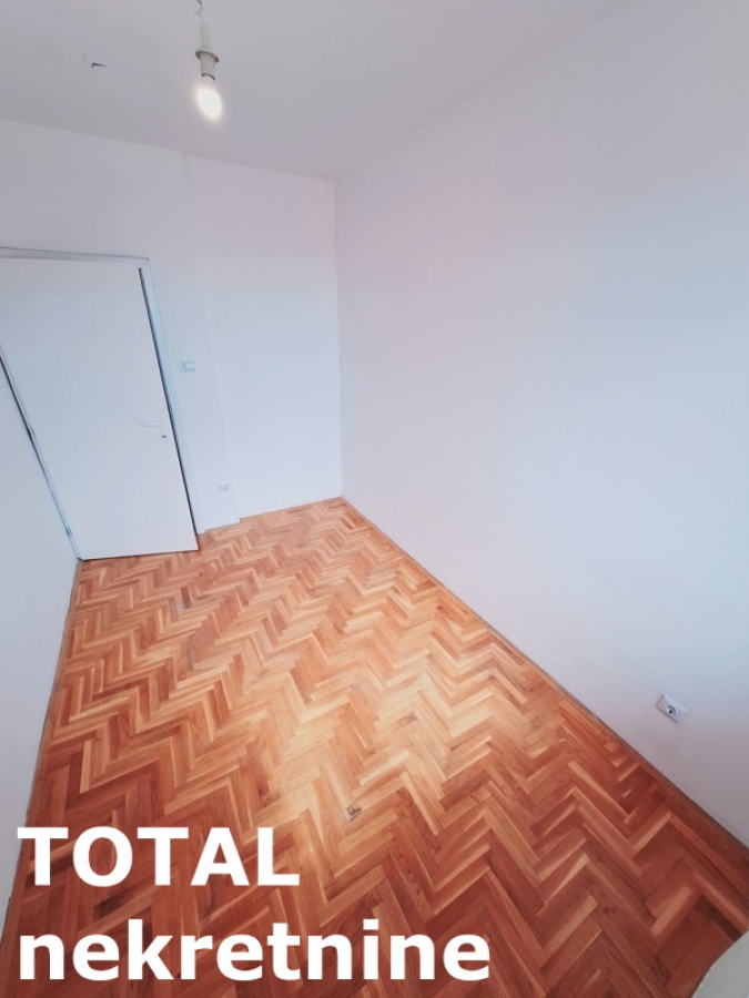 3. 5 Troiposoban stan NOVI SAD, 155000€