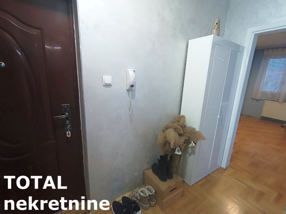 2 Dvosoban stan NOVI SAD, 119000€