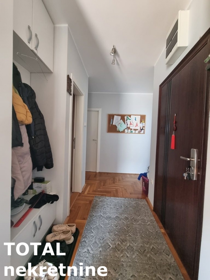 2. 5 Dvoiposoban stan NOVI SAD, 158360€