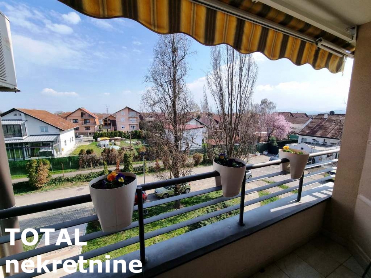 4 Četvorosoban stan NOVI SAD, 257500€